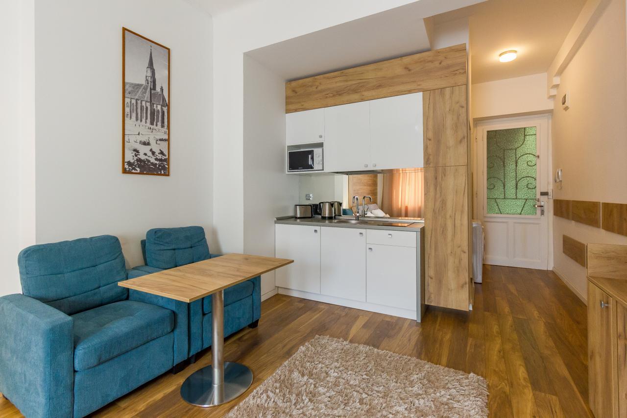 Saturn Apartment